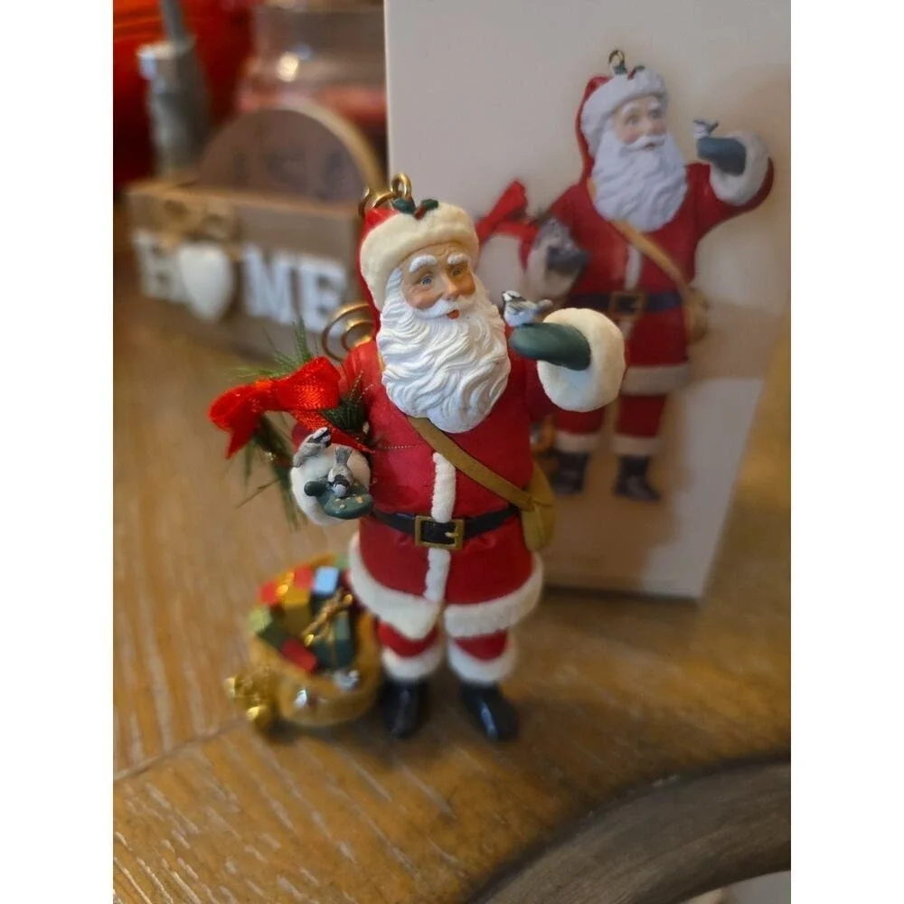 Hallmark‎ Keepsake Club Santa's Visit Christmas Ornament - NIB